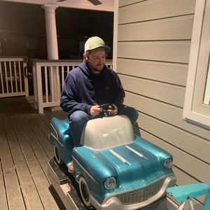 Meet your Posher, Christopher